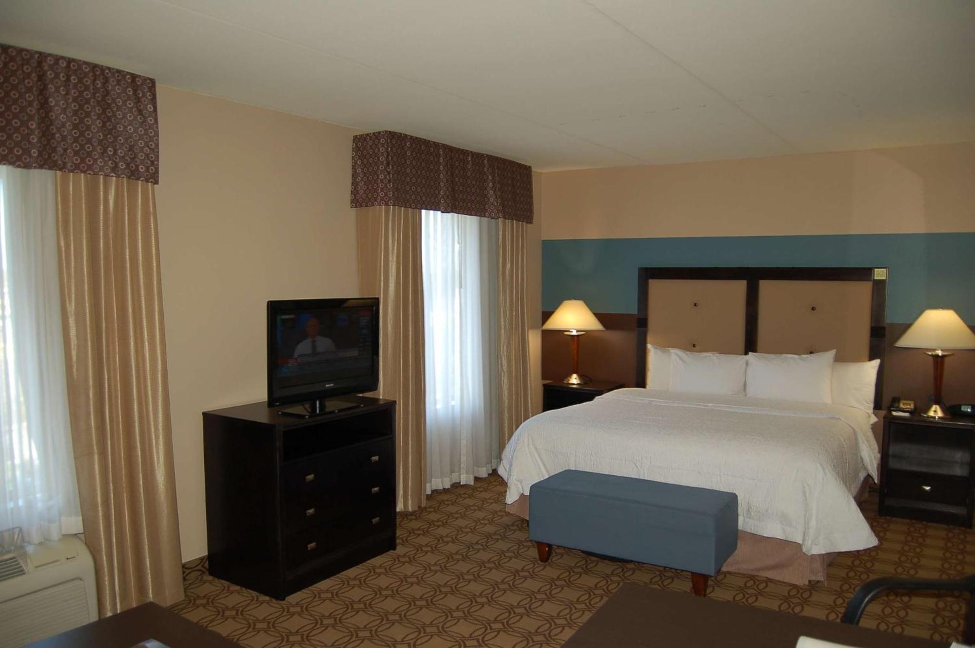 Hampton Inn & Suites Charlotte-Airport Exteriér fotografie