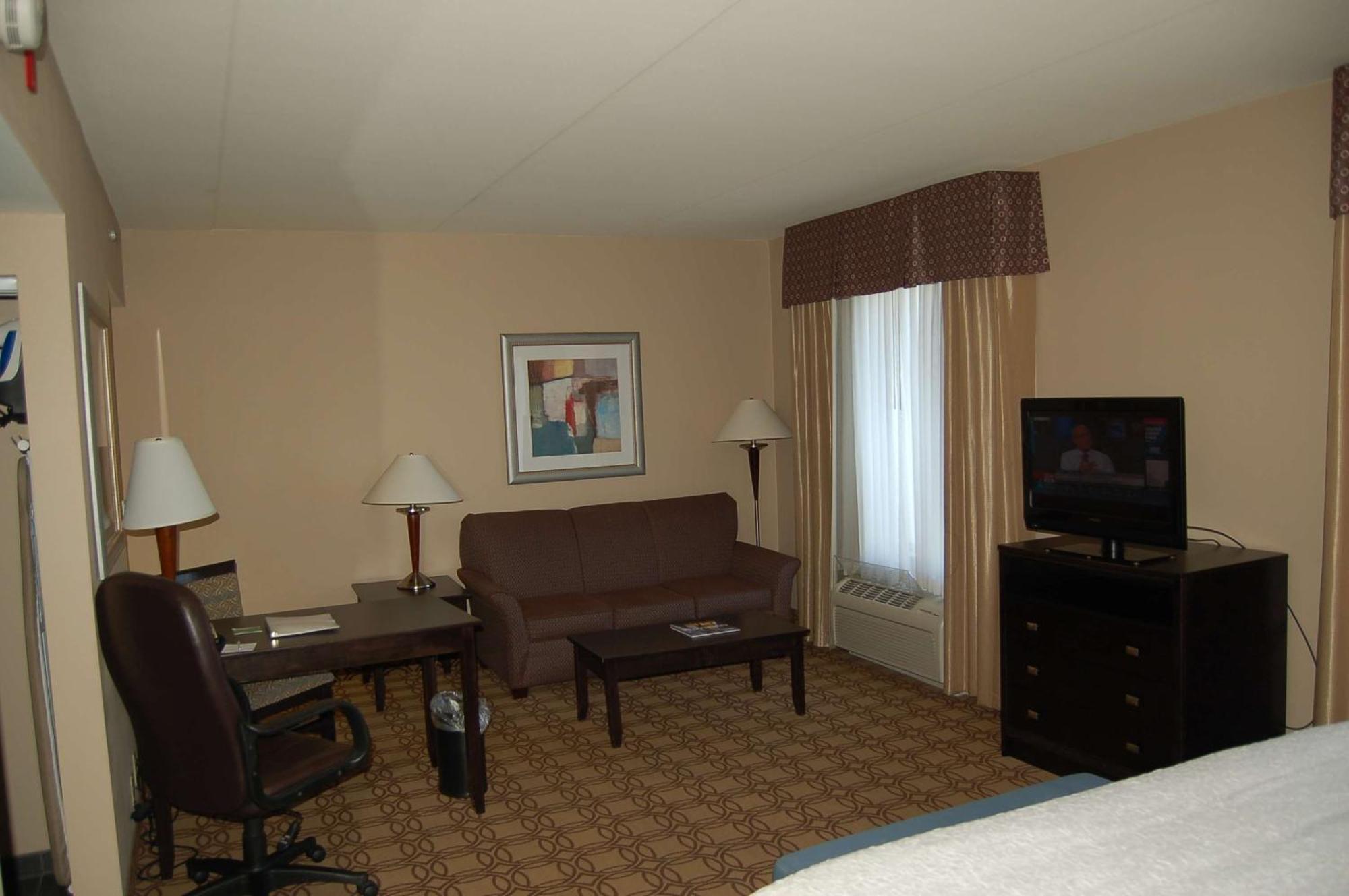 Hampton Inn & Suites Charlotte-Airport Exteriér fotografie